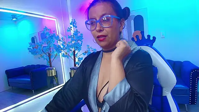 Amber__rouge's cam snapshot