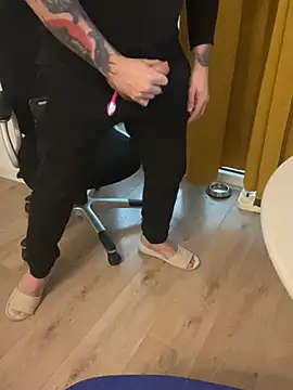 DavidMaros live sex cam