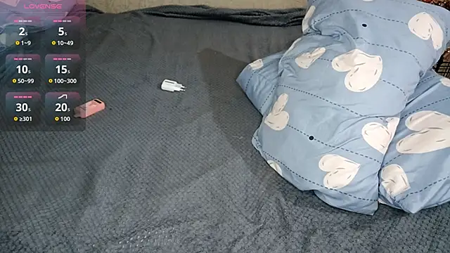 NoMoreCIothes's cam snapshot