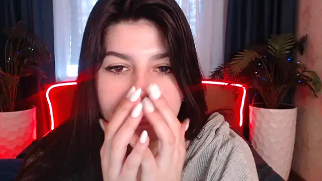 KisaModel's cam snapshot