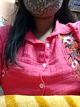 TanishaQ73's cam snapshot