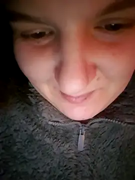 Sweettinydiamond live sex cam