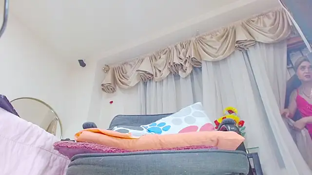 Dolldirtyxxx live sex cam