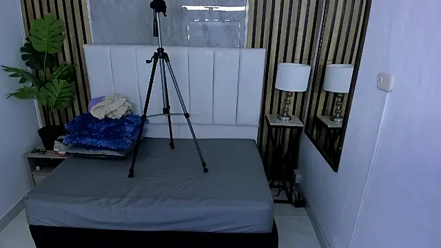 Carlotta_de_velour's cam snapshot