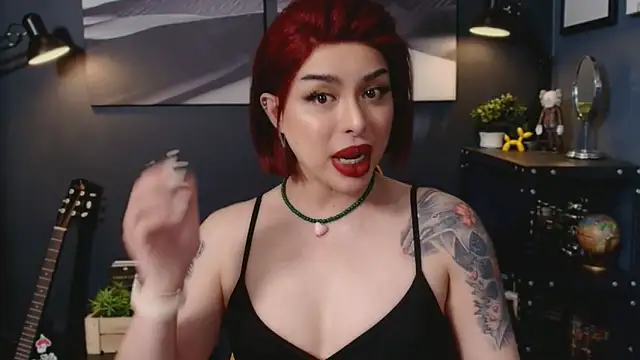 LetisiaRocks live sex cam