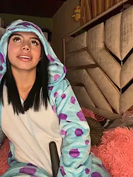 Laura-Khalifa live sex cam