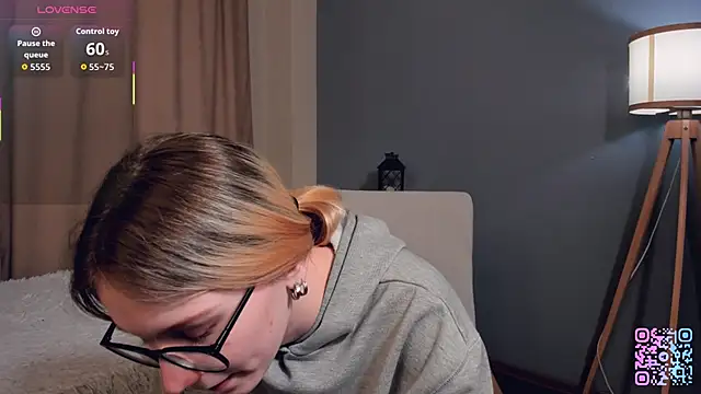 SharylSmalt's cam snapshot