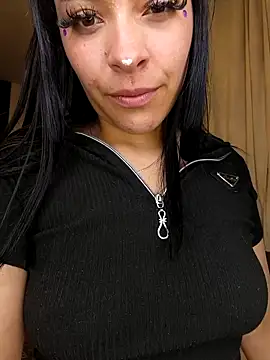 cristal__violetaa's cam snapshot