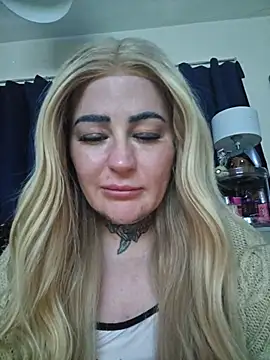 Inkedplaydoll live sex cam