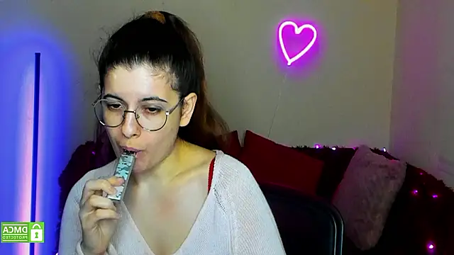 Aminabeatris live sex cam