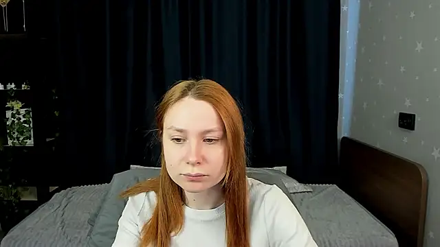 Lola_Raivis_'s cam snapshot