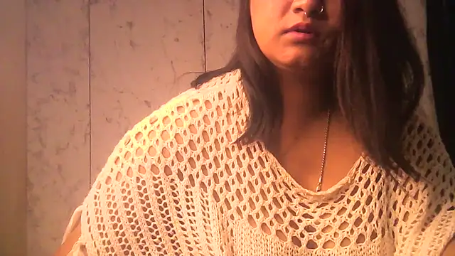 URs_RIYA's cam snapshot