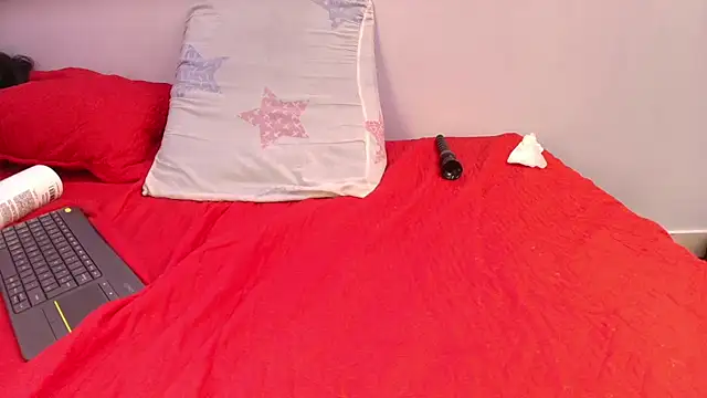 melany_roberts_'s cam snapshot