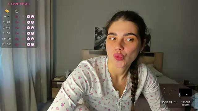 Bella_Foryou's cam snapshot