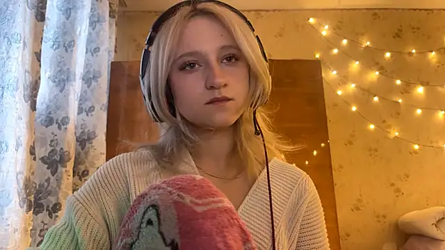 julysflowers's cam snapshot