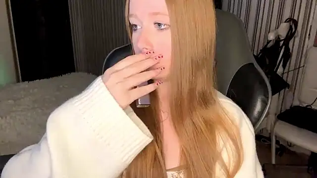 EmilyBubble's cam snapshot