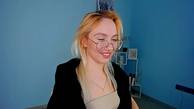 MaidaMedders's cam snapshot