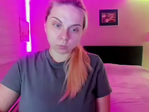 HappyIva's cam snapshot