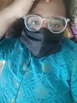 MaggieTelugu-15's cam snapshot