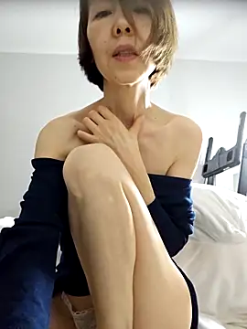 _-__________________-_'s cam snapshot