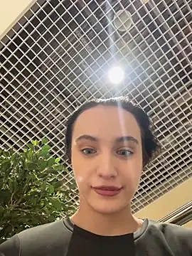 MiaTee's cam snapshot