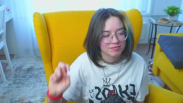 KarrenPear's cam snapshot