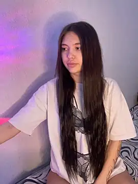 Hey_Mia's cam snapshot