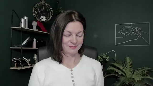 VivianWILD live sex cam