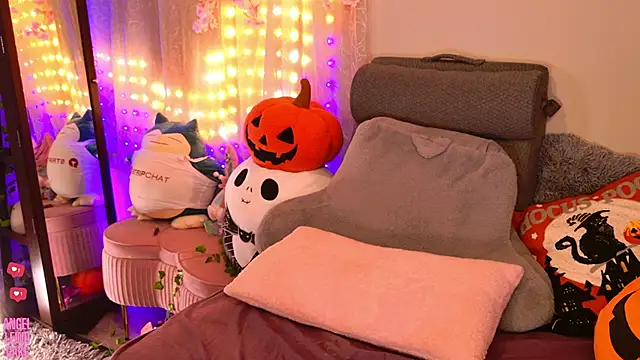 Angel-Lewd-Cake's cam snapshot