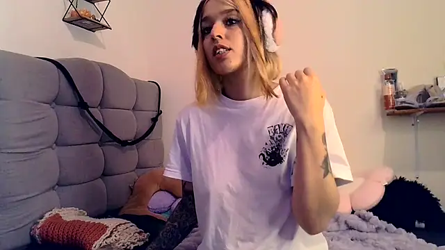 BlueStoneX's cam snapshot