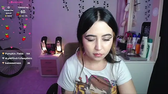 iris_sky's cam snapshot