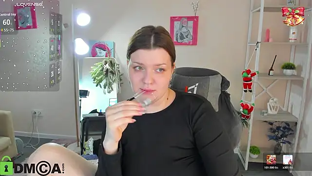 Michele_Greenn's cam snapshot