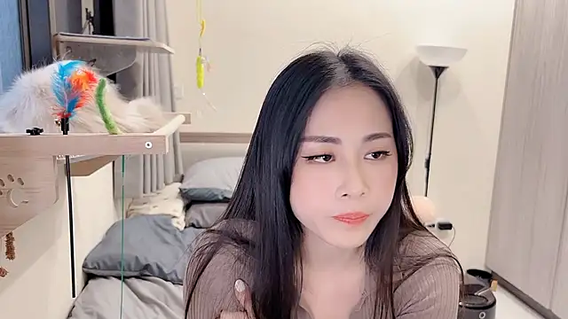 BabyOneDaily's cam snapshot