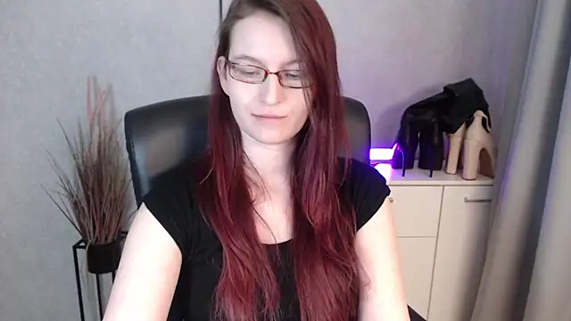 emmaxDelight's cam snapshot