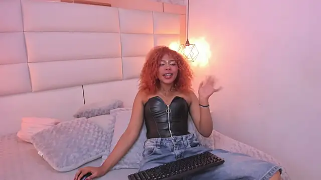 Sofia_clk's cam snapshot