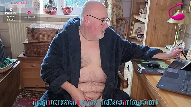Adamdaddybear live sex cam