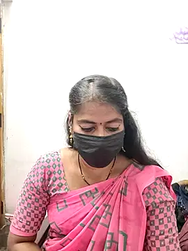 tamil_Sigappu_Roja's cam snapshot