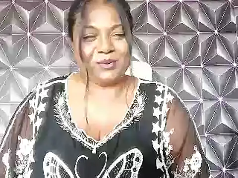 IndianDelia's cam snapshot