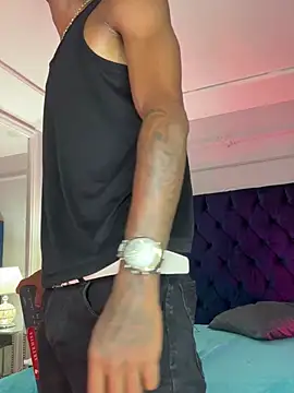 AaronCruz_ live sex cam