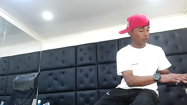 TonnyMarck live sex cam