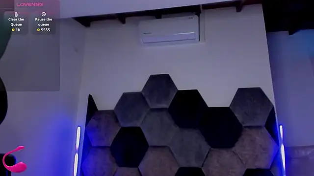 Latrellx7 live sex cam