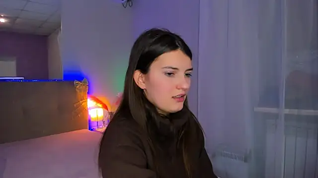 Laura_Leee's cam snapshot