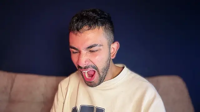 juancho_hairy live sex cam