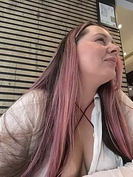 Mona_Plus's cam snapshot