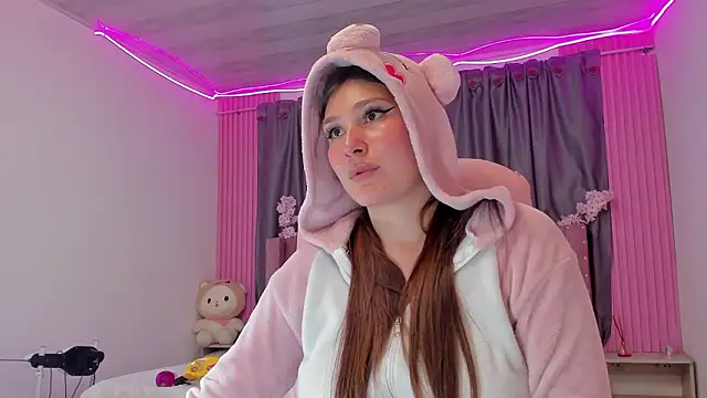 Dani_Gwyneth's cam snapshot