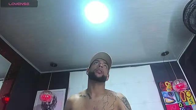 Aiden_Cash7's cam snapshot