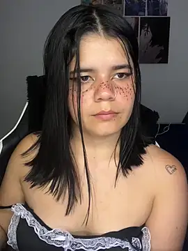 2Angela_'s cam snapshot