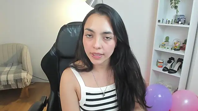 _BellaEvans_'s cam snapshot