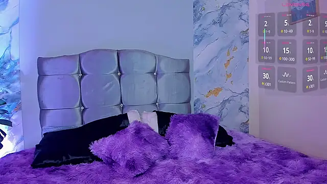 Sky_Rivers live sex cam