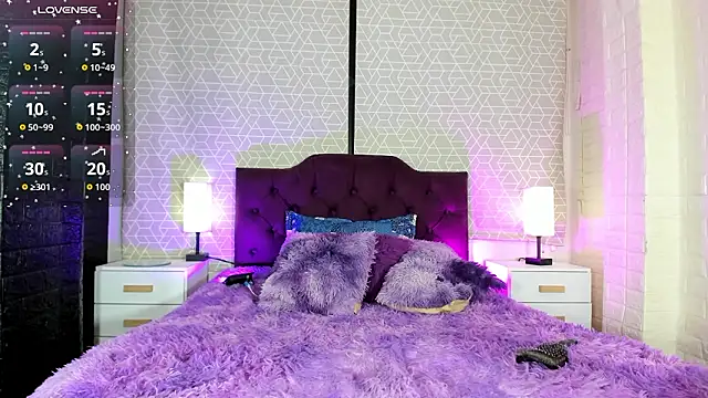 Zamara_Kleii live sex cam